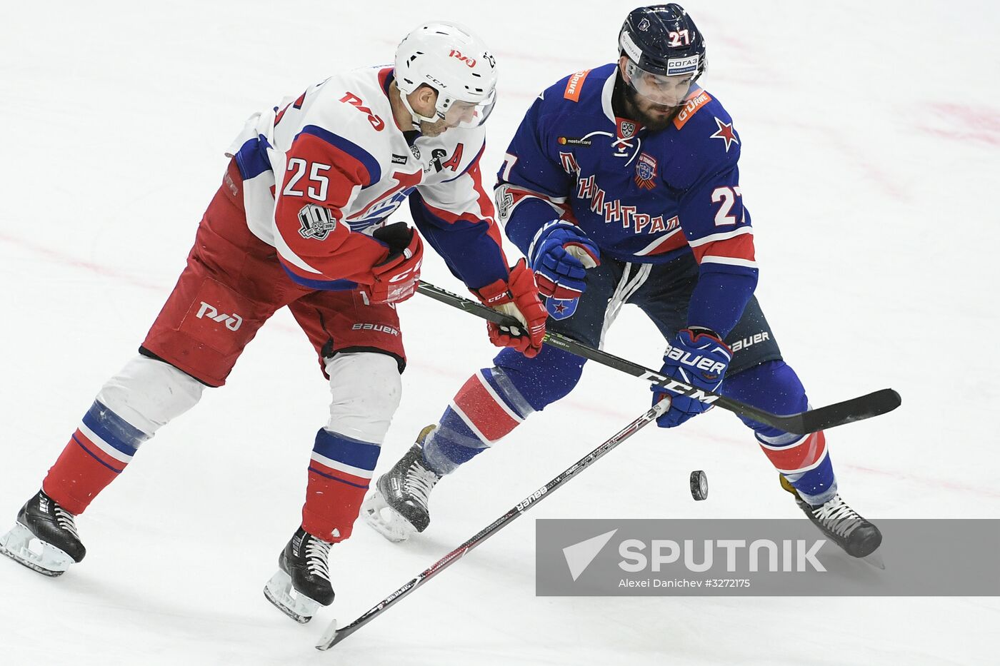 Ice hockey. Kontinental Hockey League. SKA vs. Lokomotiv