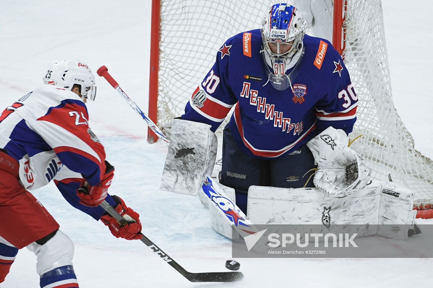 Ice hockey. Kontinental Hockey League. SKA vs. Lokomotiv