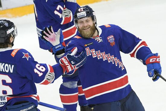 Ice hockey. Kontinental Hockey League. SKA vs. Lokomotiv