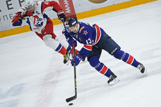 Ice hockey. Kontinental Hockey League. SKA vs. Lokomotiv