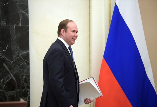 President Putin chairs Russia's Security Council meeting