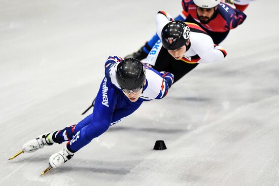 European Short Track Speed Skating Championships. Qualifications