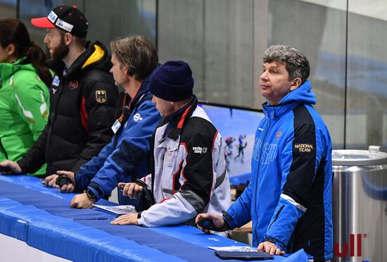 European Short Track Speed Skating Championships. Qualifications