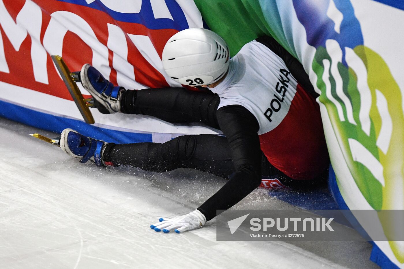 European Short Track Speed Skating Championships. Qualifications
