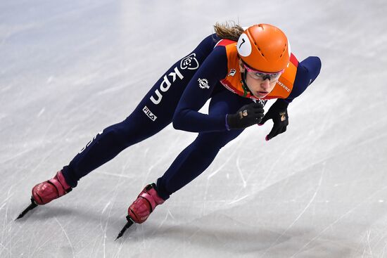 European Short Track Speed Skating Championships. Qualifications