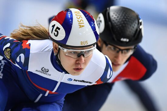 European Short Track Speed Skating Championships. Qualifications