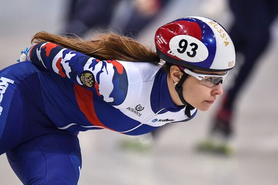 European Short Track Speed Skating Championships. Qualifications