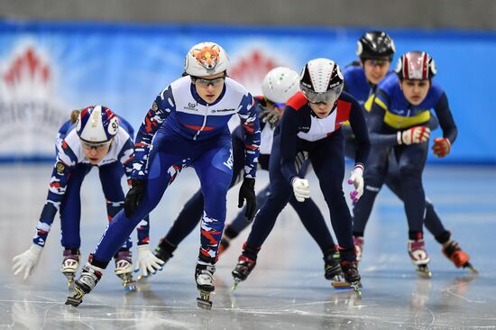 European Short Track Speed Skating Championships. Qualifications
