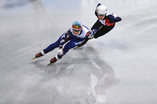 European Short Track Speed Skating Championships. Qualifications