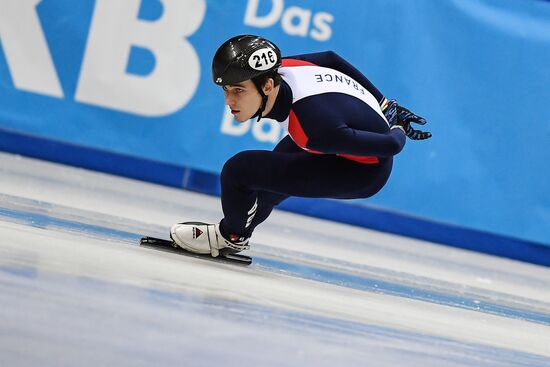 European Short Track Speed Skating Championships. Qualifications