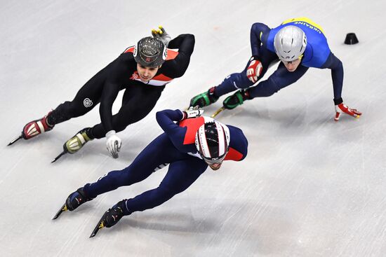 European Short Track Speed Skating Championships. Qualifications