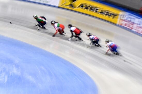 European Short Track Speed Skating Championships. Qualifications