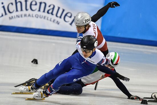 European Short Track Speed Skating Championships. Qualifications