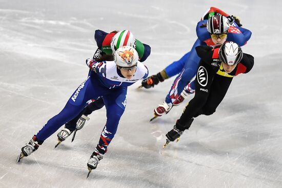 European Short Track Speed Skating Championships. Qualifications