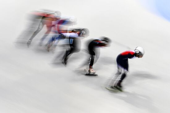 European Short Track Speed Skating Championships. Qualifications