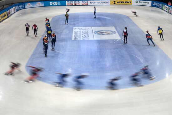 European Short Track Speed Skating Championships. Qualifications