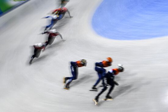 European Short Track Speed Skating Championships. Qualifications