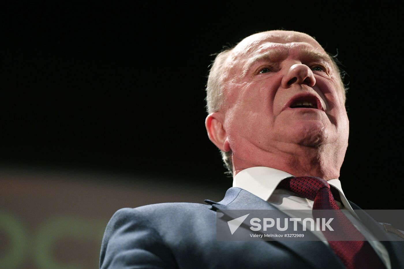 Presidential candidate Grudinin meets with confidantes