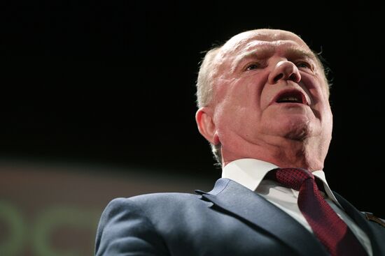 Presidential candidate Grudinin meets with confidantes