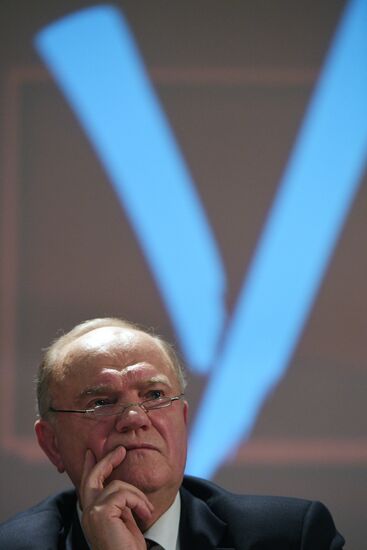 Presidential candidate Grudinin meets with confidantes