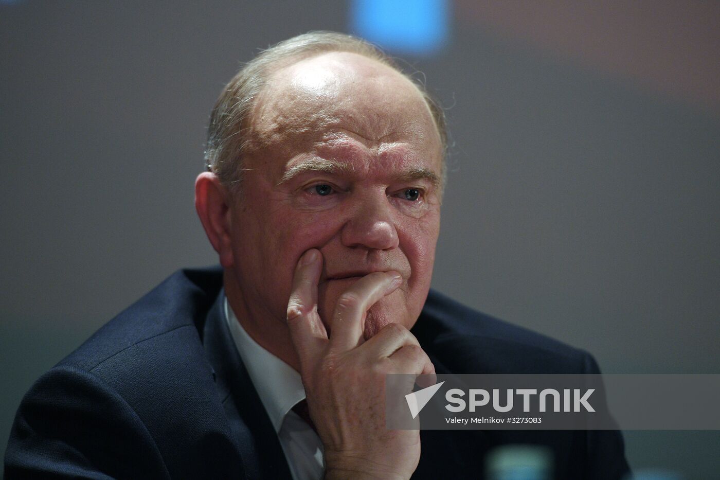 Presidential candidate Grudinin meets with confidantes