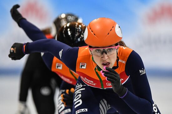 European Short Track Speed Skating Championships. Qualifications