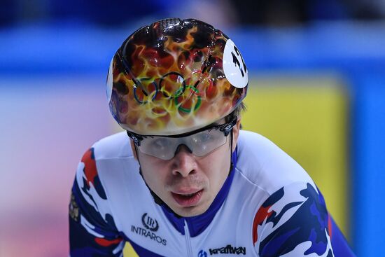 European Short Track Speed Skating Championships. Qualifications