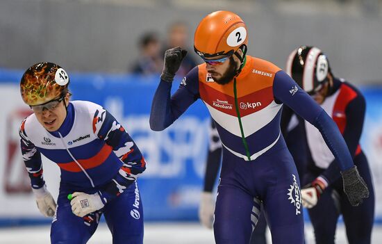 European Short Track Speed Skating Championships. Qualifications