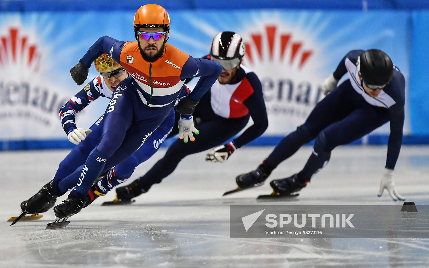 European Short Track Speed Skating Championships. Qualifications