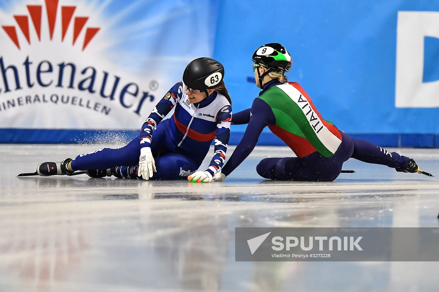 European Short Track Speed Skating Championships. Qualifications