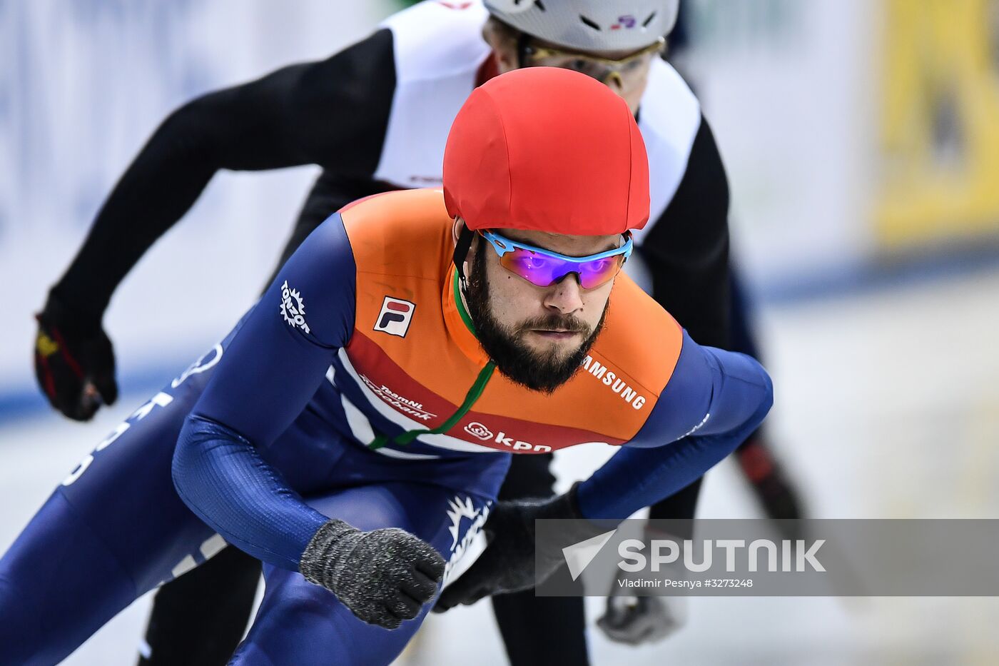 European Short Track Speed Skating Championships. Qualifications