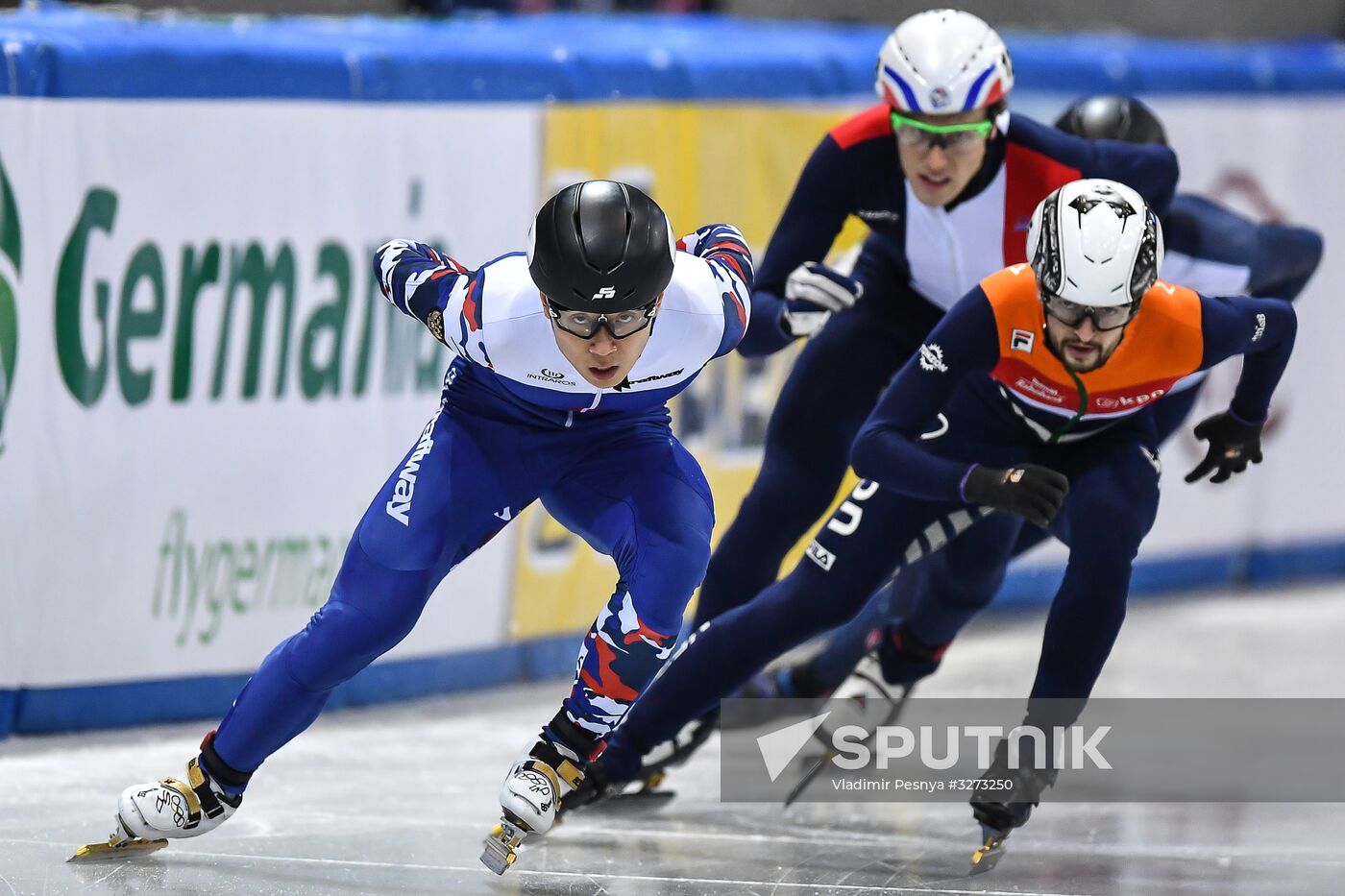 European Short Track Speed Skating Championships. Qualifications