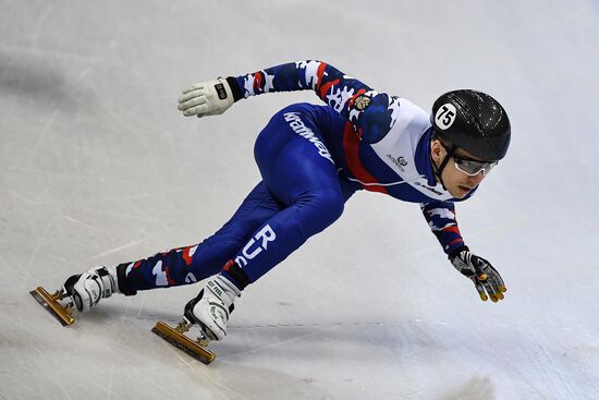 European Short Track Speed Skating Championships. Qualifications