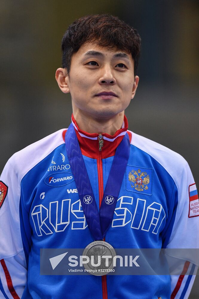 European Short Track Speed Skating Championships. Qualifications