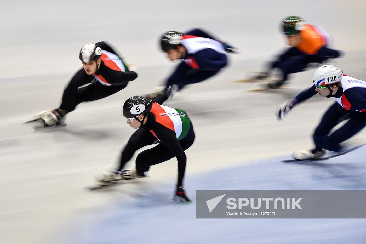 European Short Track Speed Skating Championships. Day one