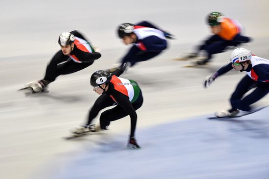 European Short Track Speed Skating Championships. Day one