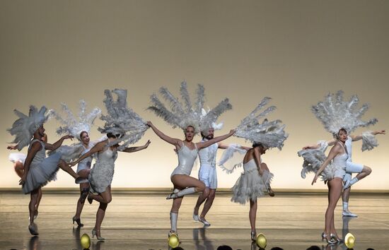Daniele Finzi Pasca's show La Verita in St. Petersburg