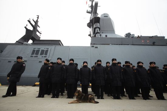 Soobrazitelny and Boiky corvettes meet at Baltiysk port