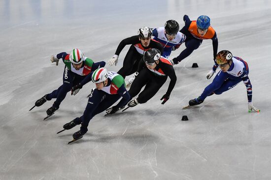 European Short Track Speed Skating Championships. Day two