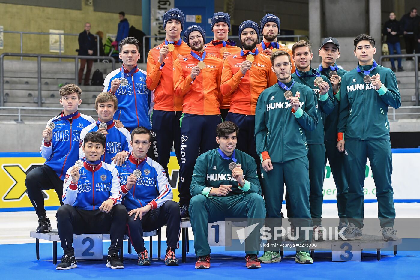 European Short Track Speed Skating Championships. Day two