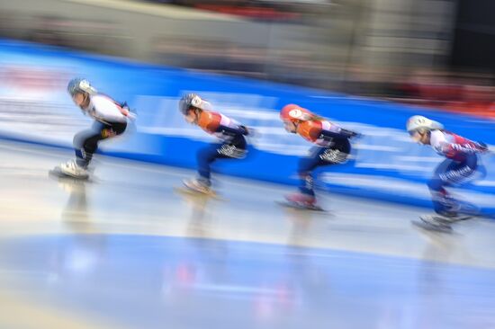 European Short Track Speed Skating Championships. Day two