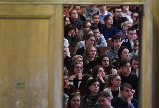 Moscow State University's Department of Journalism holds Open Doors Day