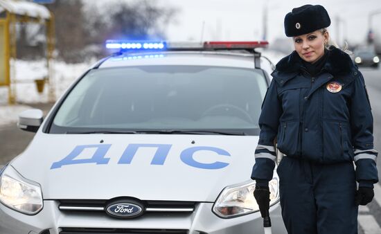 'Unfeminine' job. Traffic police officer Nina Grigor