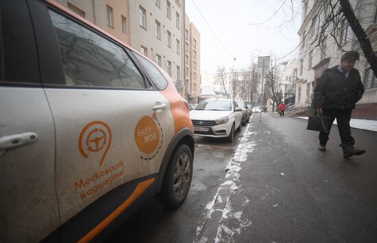 Carsharing autos in Moscow