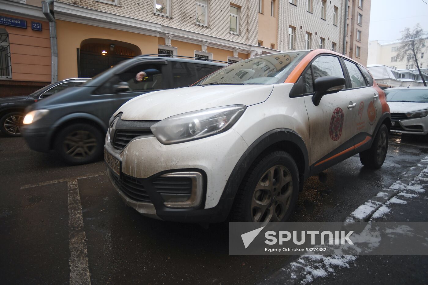 Carsharing autos in Moscow