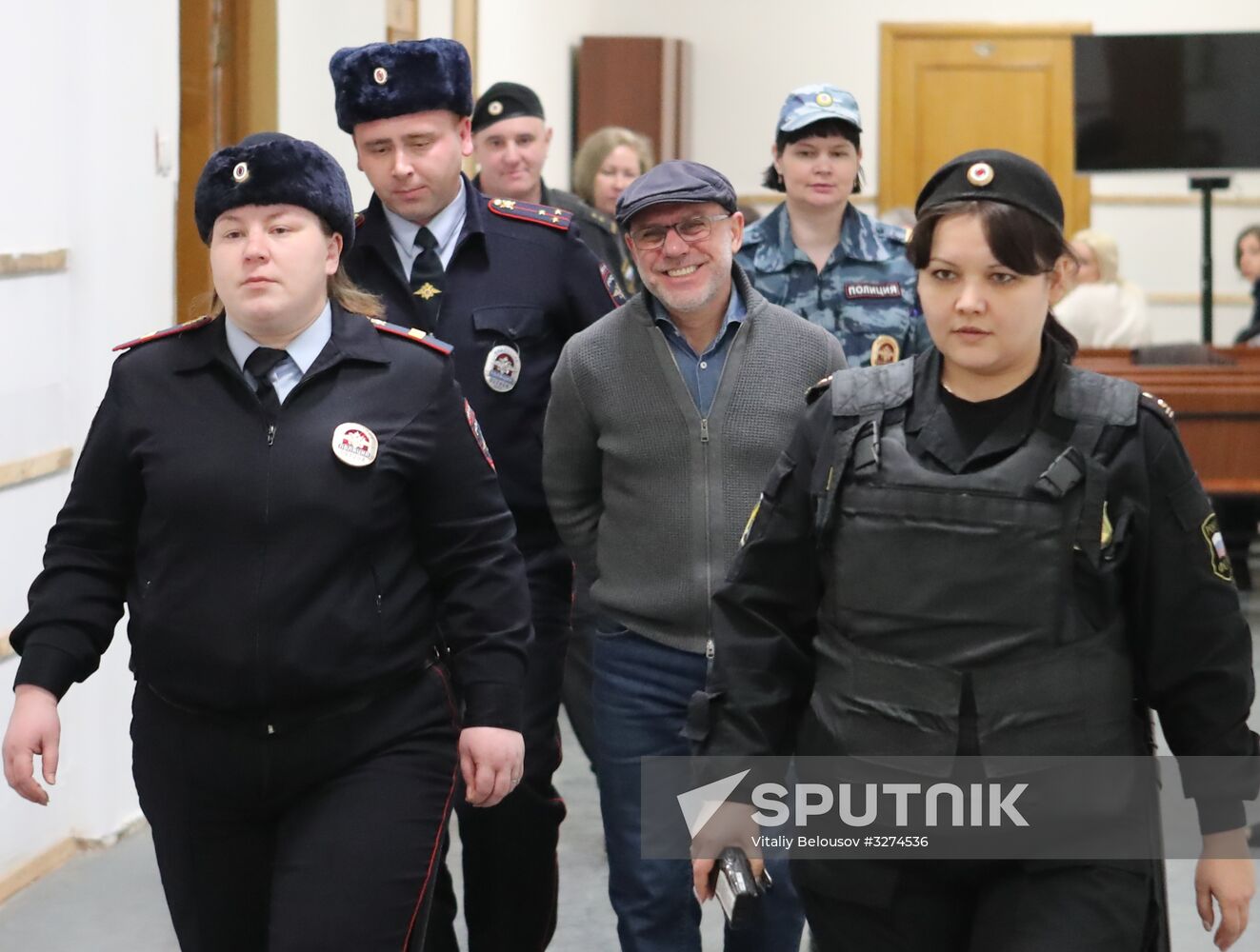 Court hears investigators' motion on extending home arrest of film director Kirill Serebrennikov