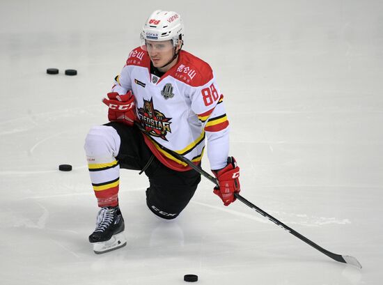 Ice hockey. KHL. Dynamo vs. Kunlun