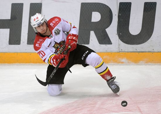 Ice hockey. KHL. Dynamo vs. Kunlun