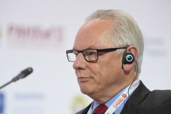 9th Gaidar Forum. Day two
