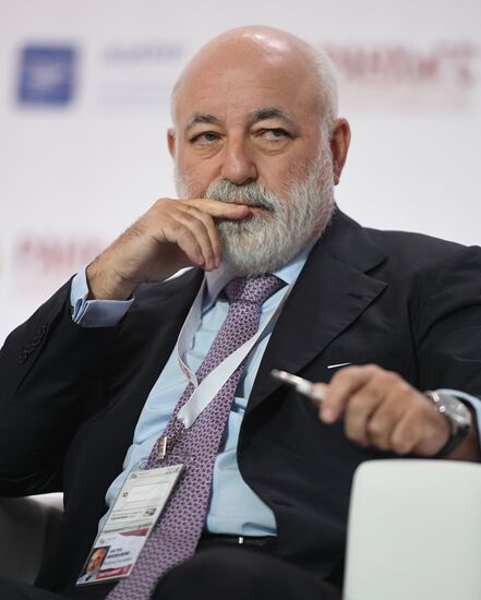 Gaidar Forum. Day two